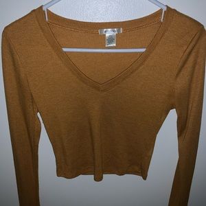 Long sleeve cropped shirt